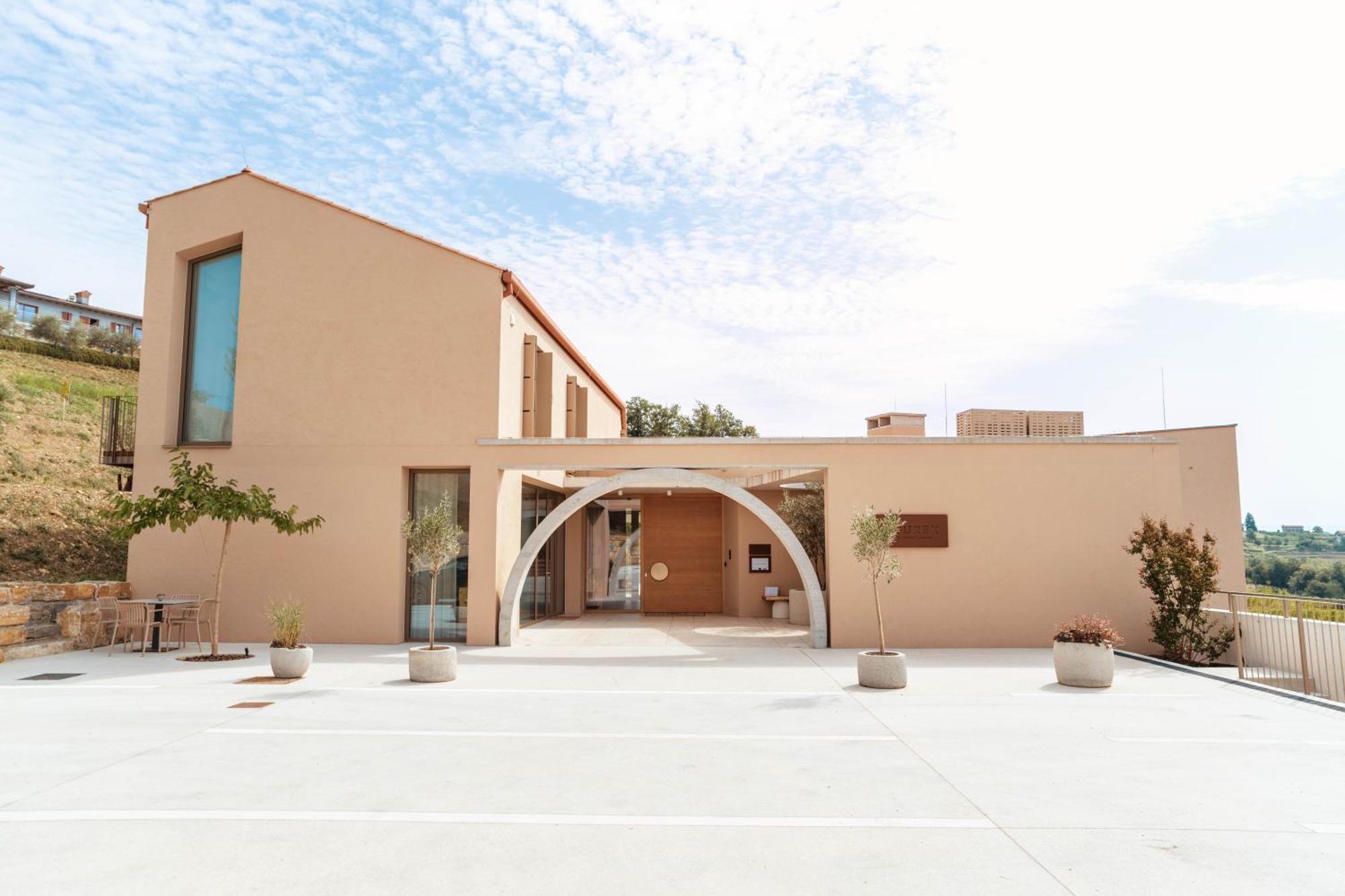 Bed and Breakfast Posestvo Scurek Wine Dobrovo Exterior foto